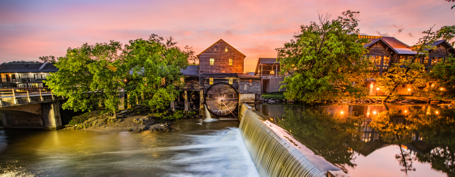 gatlinburg-smokeymountainsme-hero